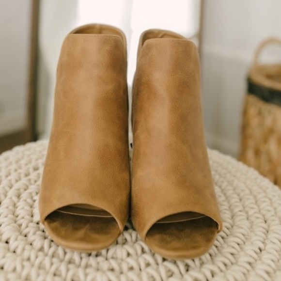 Taupe All season Peep Toe Suede bootie - Picture 5 of 8
